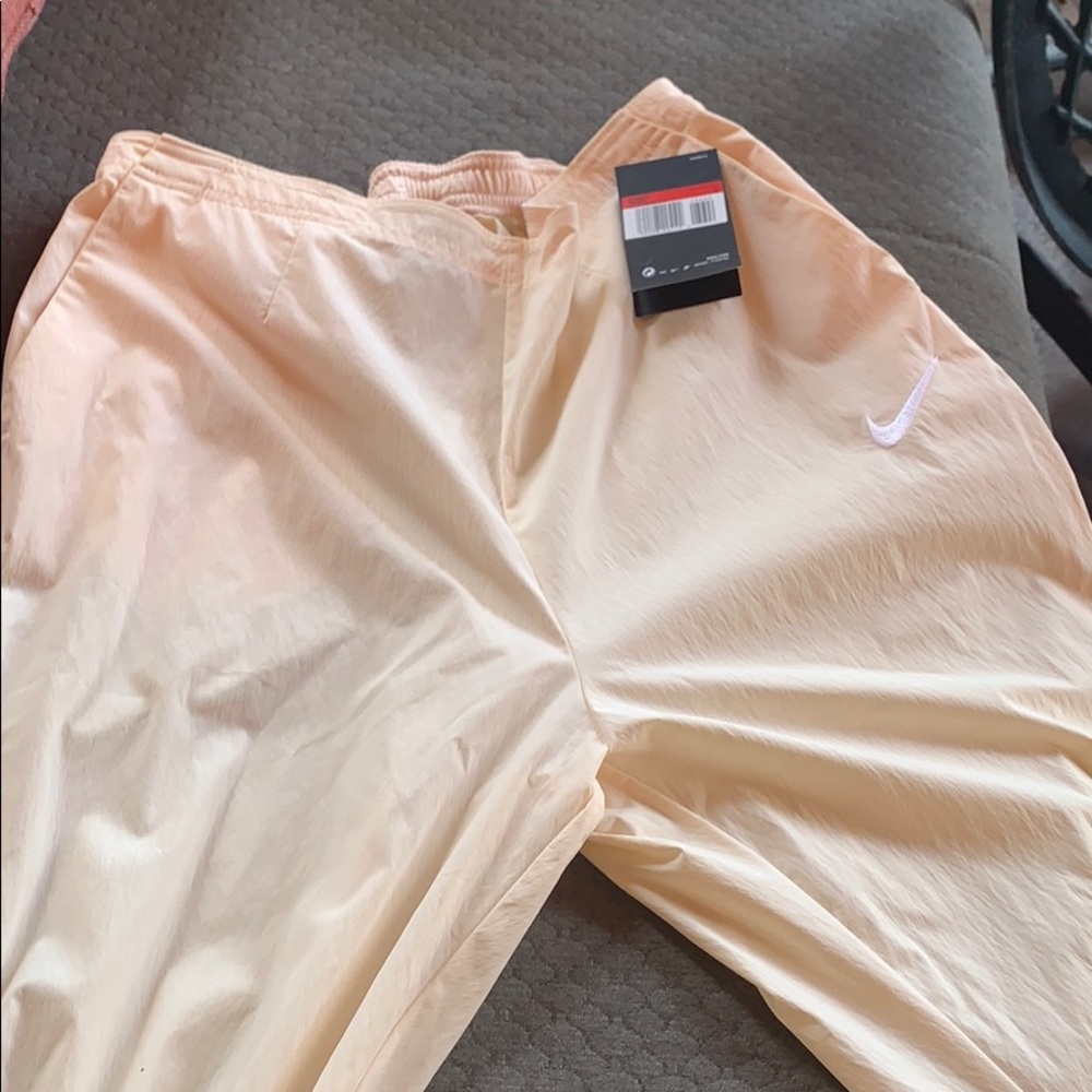 New with tags women’s dry fit snap leg pants